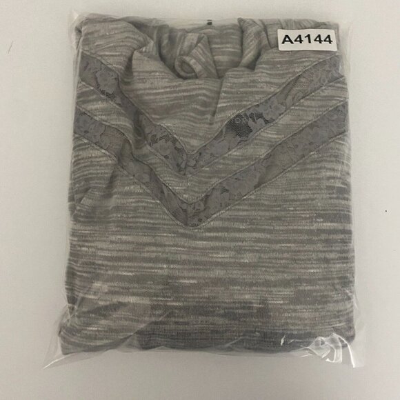 Torrid Super Soft Plush Floral Lace Inset Hoodie Size 6X Gray Pullover - Picture 11 of 11